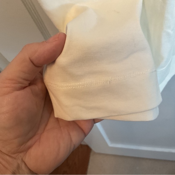 Denver Hayes large ‘soft’ Cream Sleeveless Tank Top - Picture 3 of 8